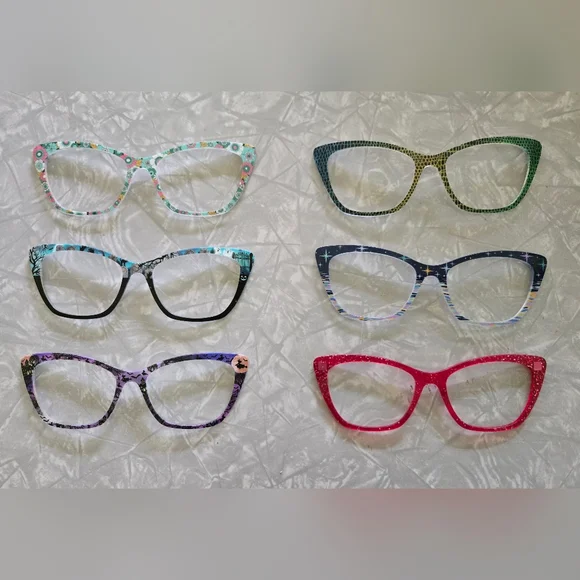 Pair Wanda Frames, 13 Toppers, 4 Pairs of Topper Charms, Pair Case - Picture 2 of 7